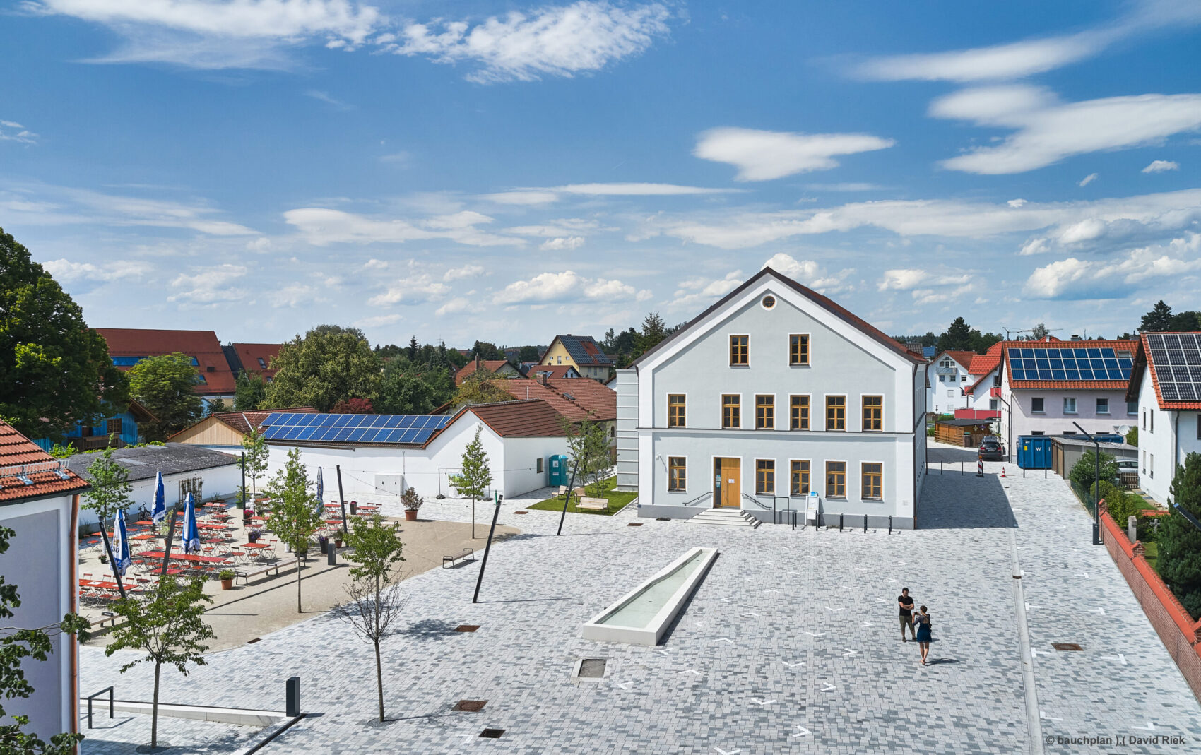 Kirchplatz Geisenhausen © bauchplan ).( - Photo: David Riek